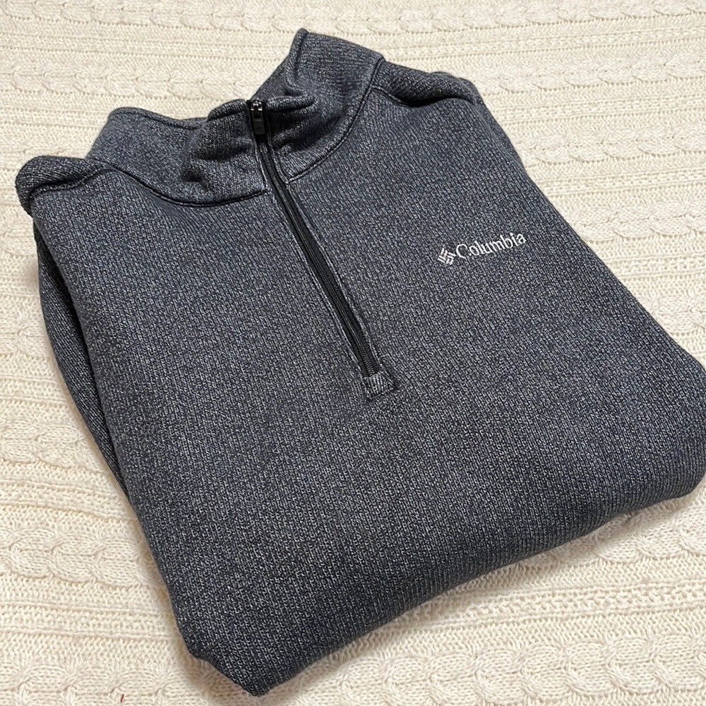 Columbia Pull-over.
